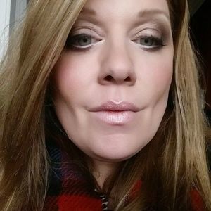 Meet your Posher, Janis